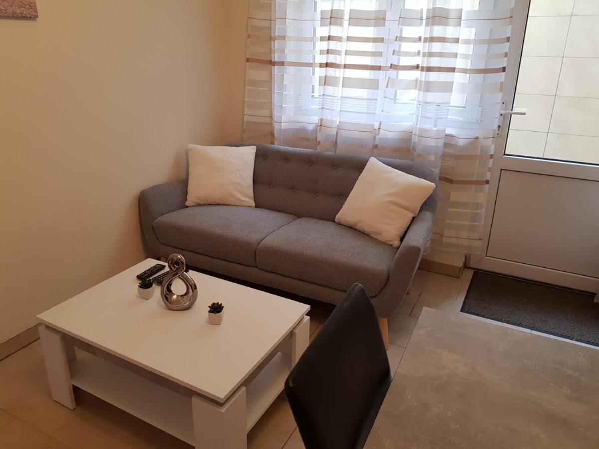 Ferienwohnung In Kaiserslautern-Hohenecken Luaran gambar